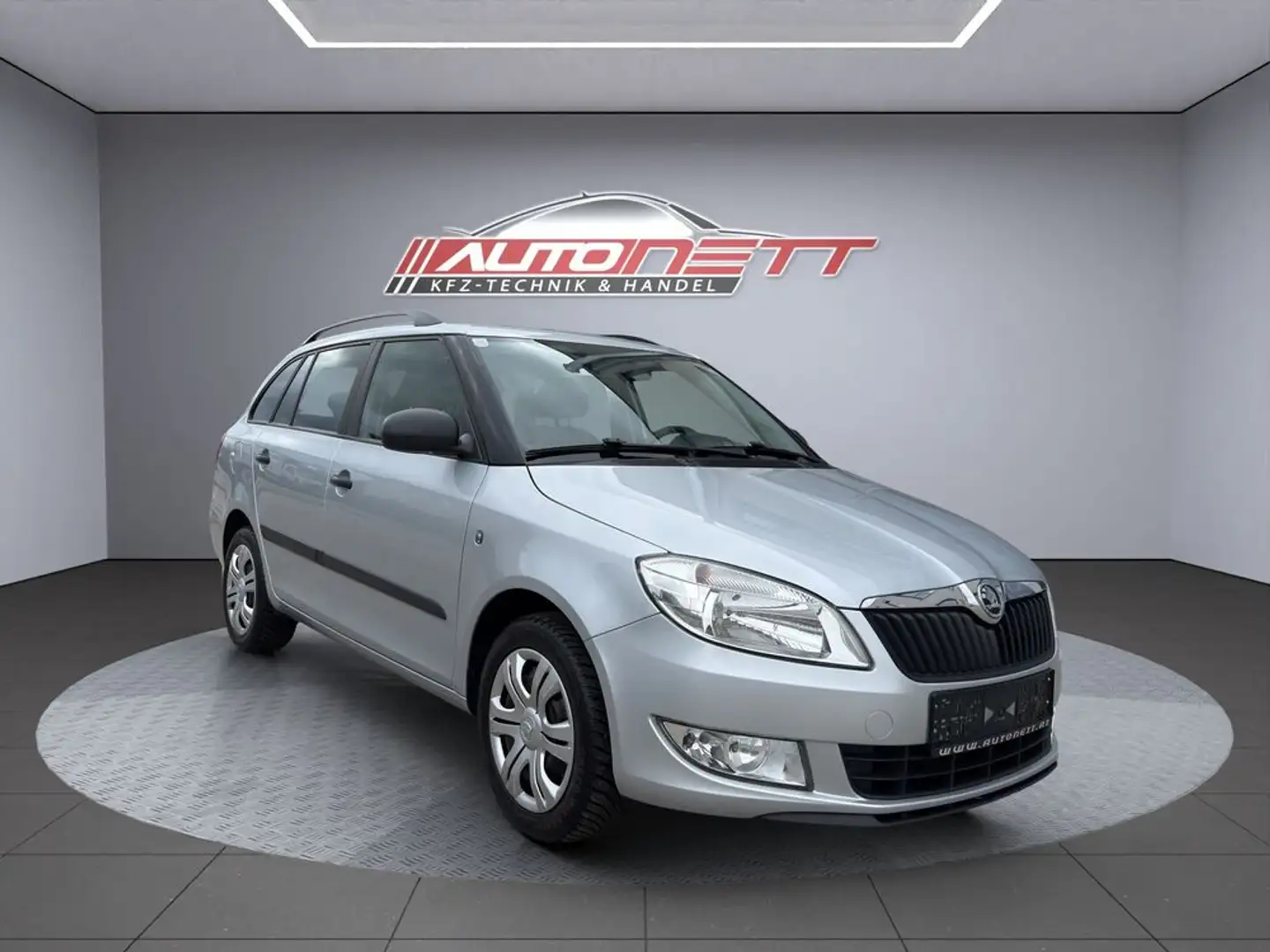 Skoda Fabia Active+ Silber - 1