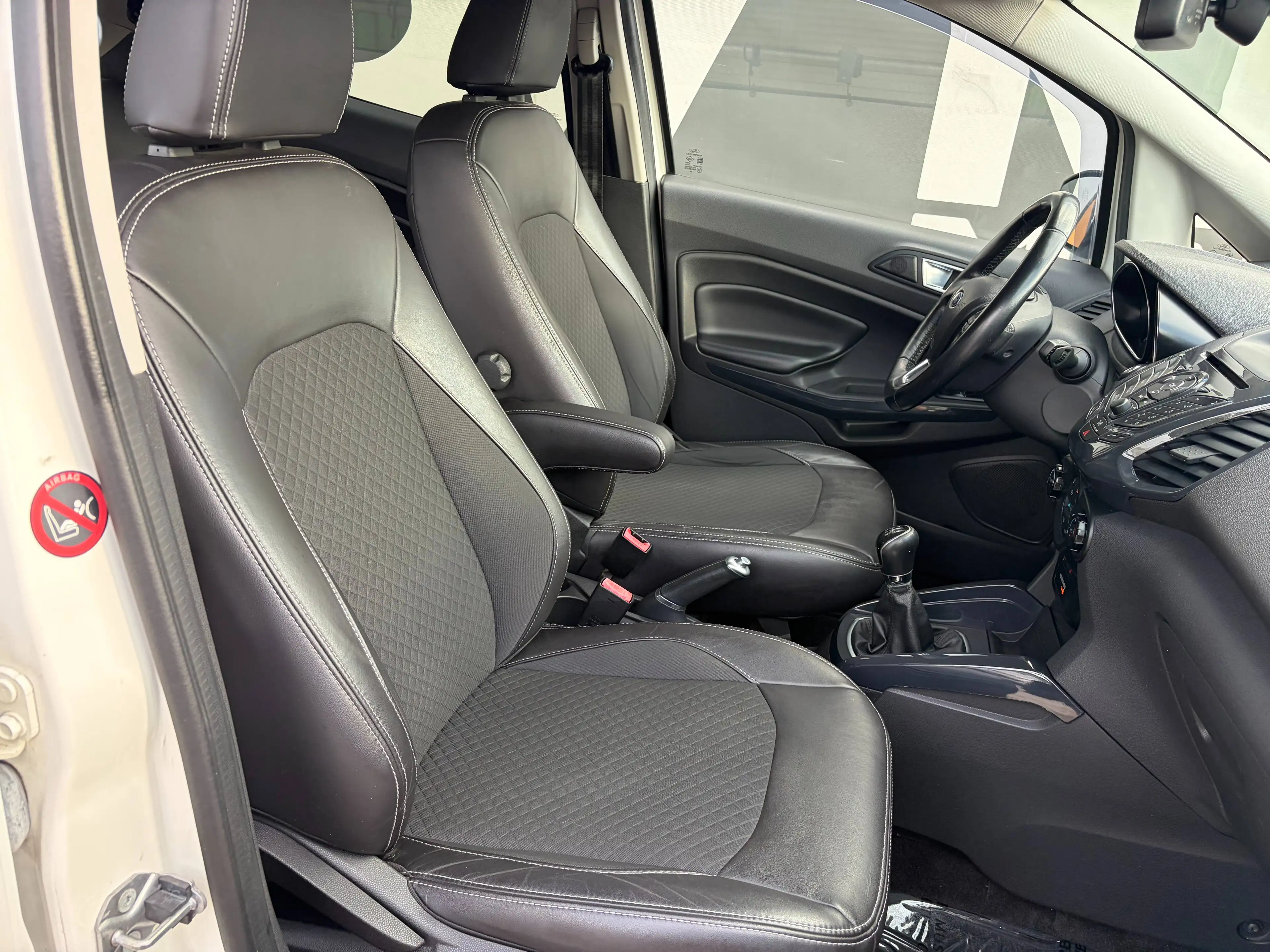 Ford EcoSport Ecosport 1.5 TDCi 4x2 Titanium — photo 7