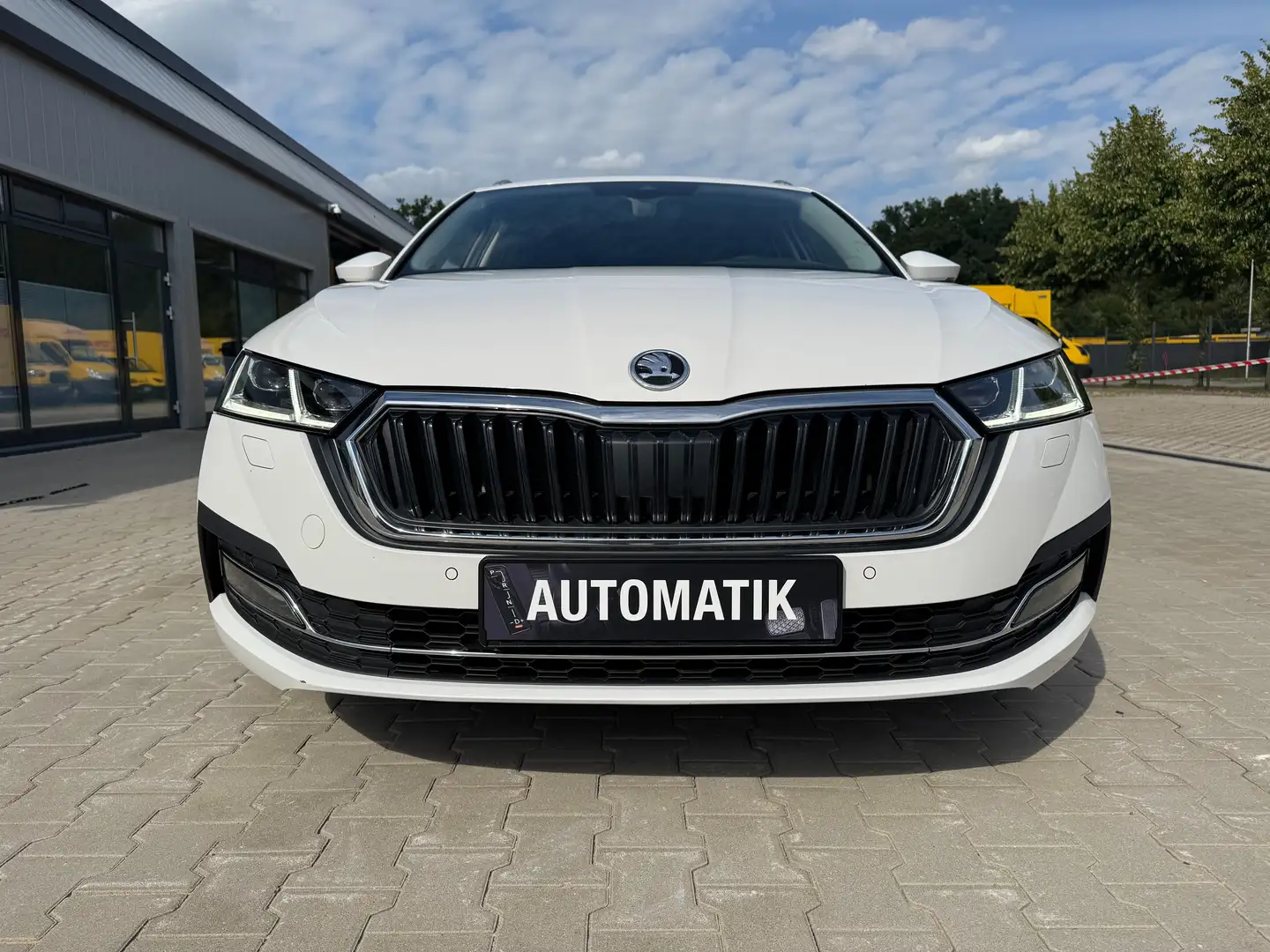Skoda Octavia 2.0 TDI DSG *Headup*Auto*Memory*Kamera*AHK*ACC* Blanc - 2
