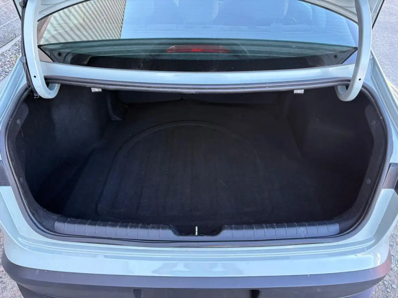Kia K4 photo Kia K4