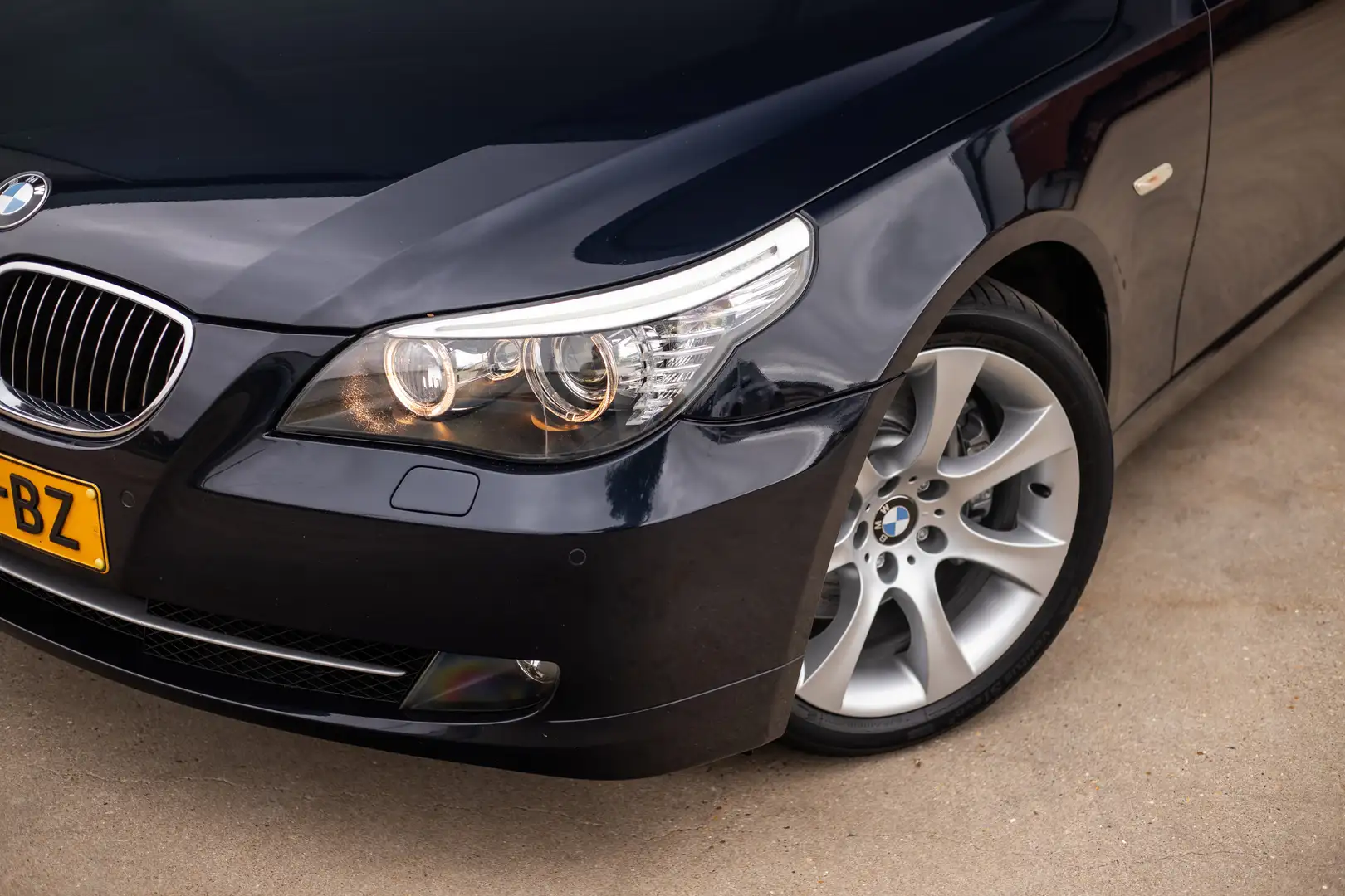 BMW 540 540i Business-Line (3e eig, Orig NL, Dealer OH) Blauw - 2