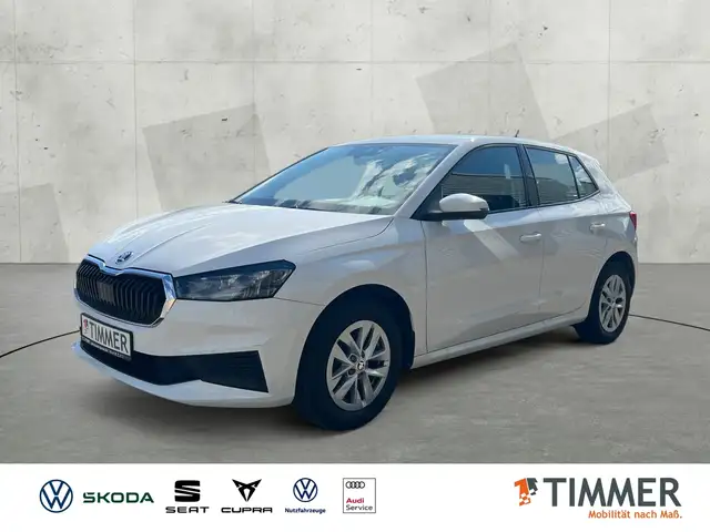 Skoda Fabia 1.0 TSI ACTIVE +LED +CARPLAY +SHZ +ALU +DAB +