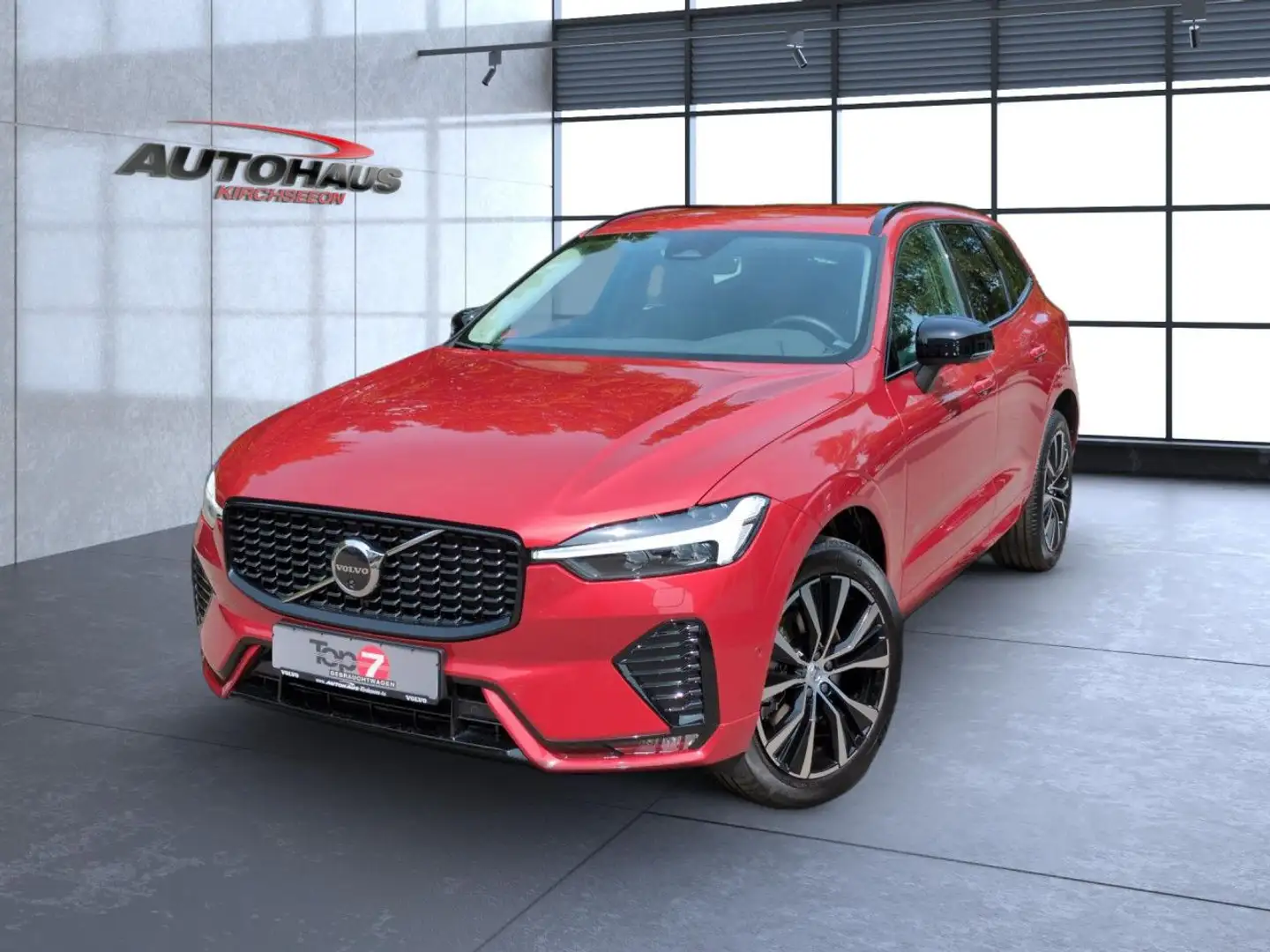 Volvo XC60 B4 (Benzin) Plus Dark FWD Automatik Bluetooth Rouge - 2