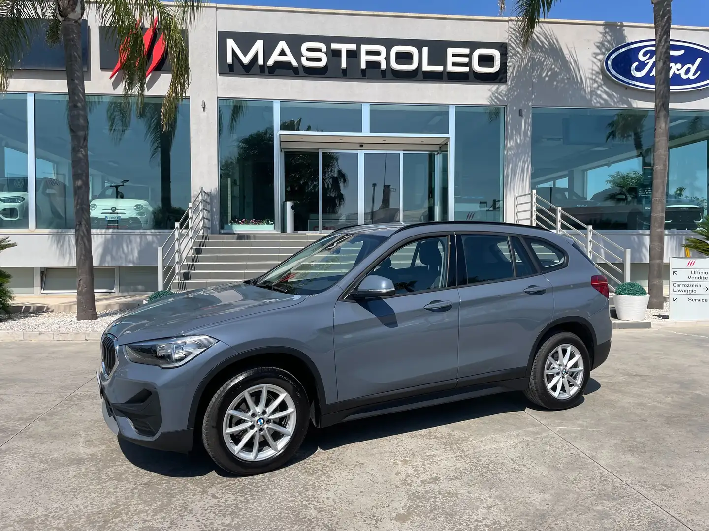 BMW X1 X1  2019 sdrive16d 116Cv , Chilometri Certificati Gris - 2