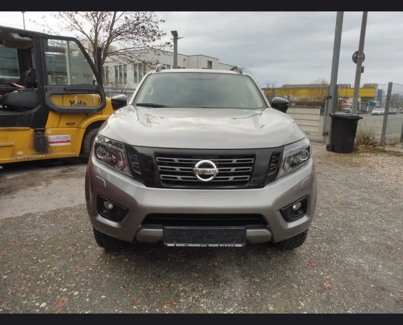 Nissan Navara 2.3 dci d.cab New N-Guard 4wd 190cv auto Grigio - 2