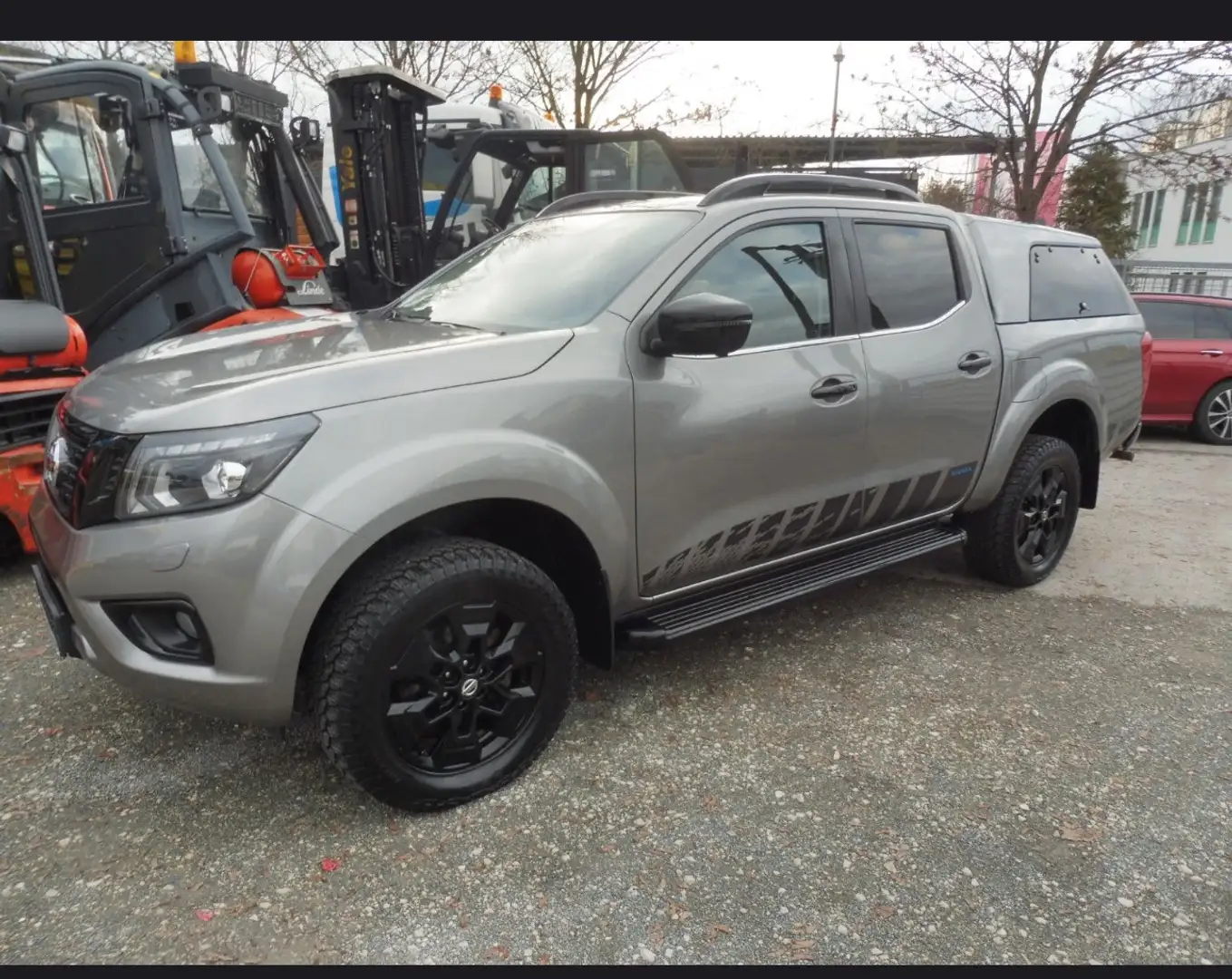 Nissan Navara 2.3 dci d.cab New N-Guard 4wd 190cv auto Grigio - 1