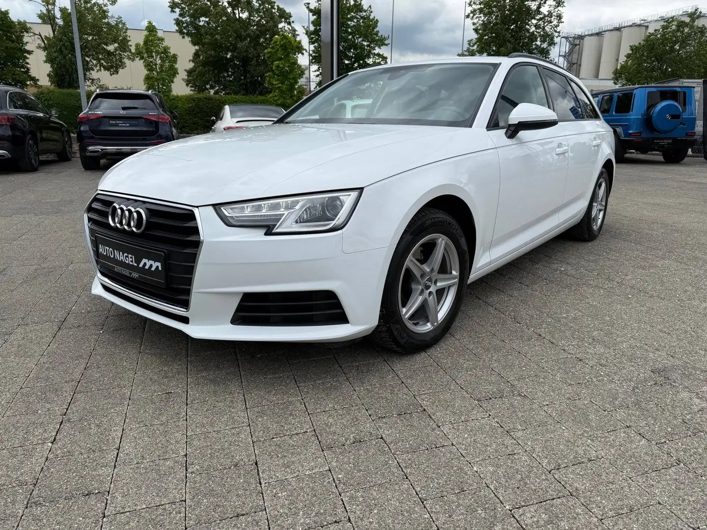 Audi A4 35 TFSI Avant*MMI*Xenon*SitzHz*Elk.Kofferaum* Wit - 2