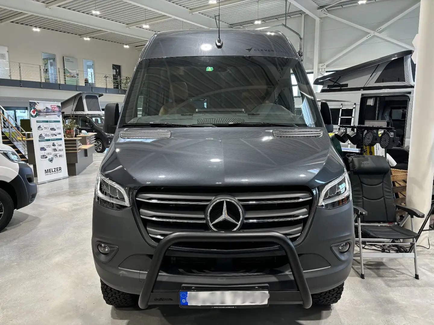 Clever Aventuro 600 Mercedes 190PS 4x4 Schwarz - 2