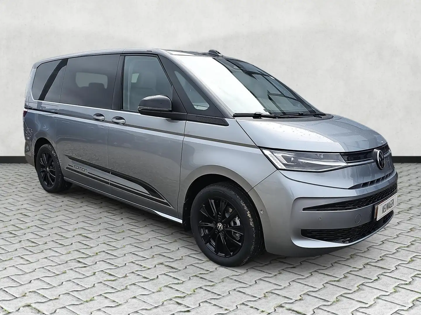 Volkswagen T7 Multivan Edition lang 2.0 TDI DSG VisaVis AHK 110 kW (15... Silber - 1