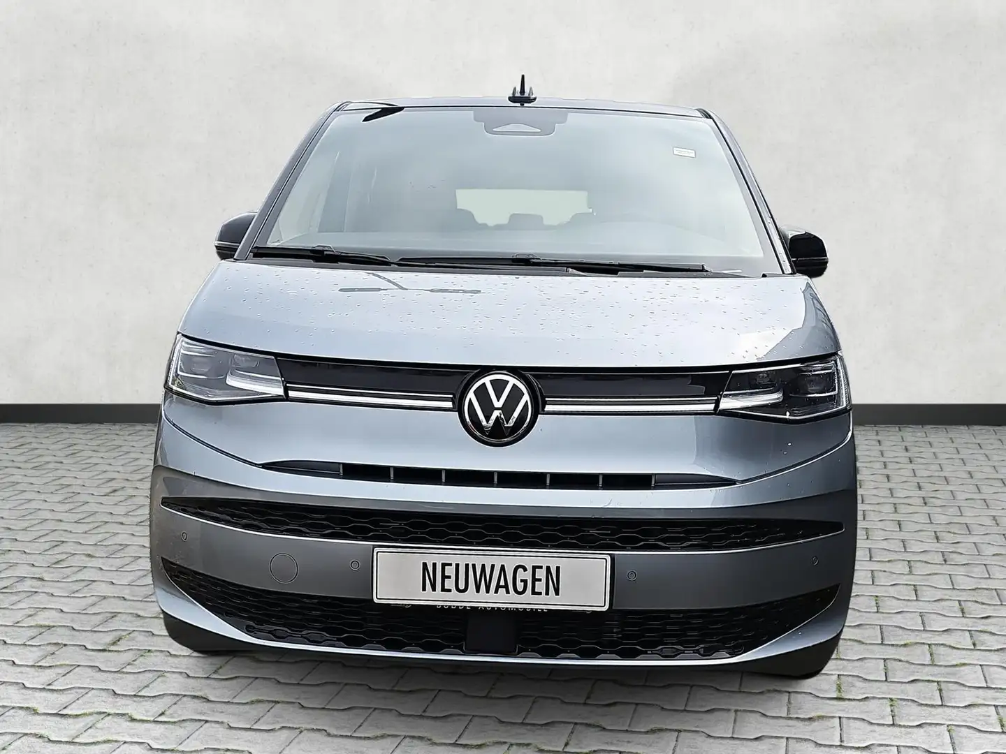 Volkswagen T7 Multivan Edition lang 2.0 TDI DSG VisaVis AHK 110 kW (15... Silber - 2