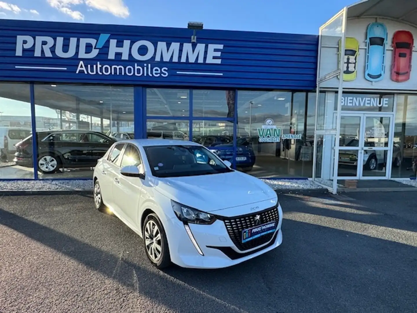 Peugeot 208 1.2 PURETECH 75CH S\u0026S ACTIVE Blanc - 1