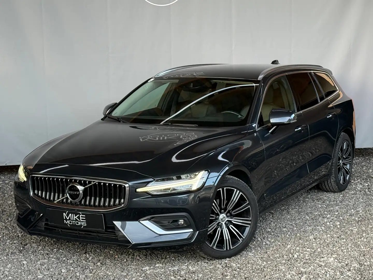 Volvo V60 D3 AWD Inscription Geartronic Gris - 2