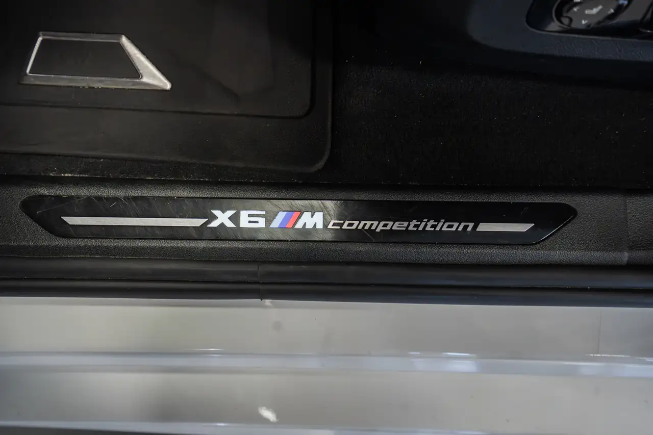 BMW X6 M photo BMW X6 M