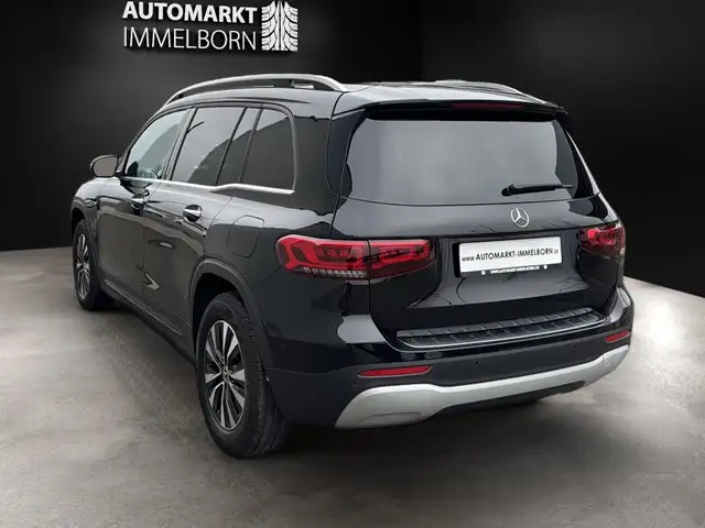 Mercedes-Benz GLB view 5