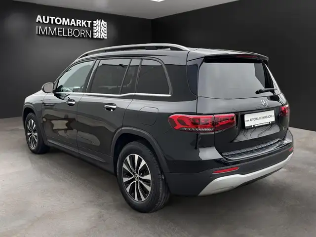 Mercedes-Benz GLB view 6