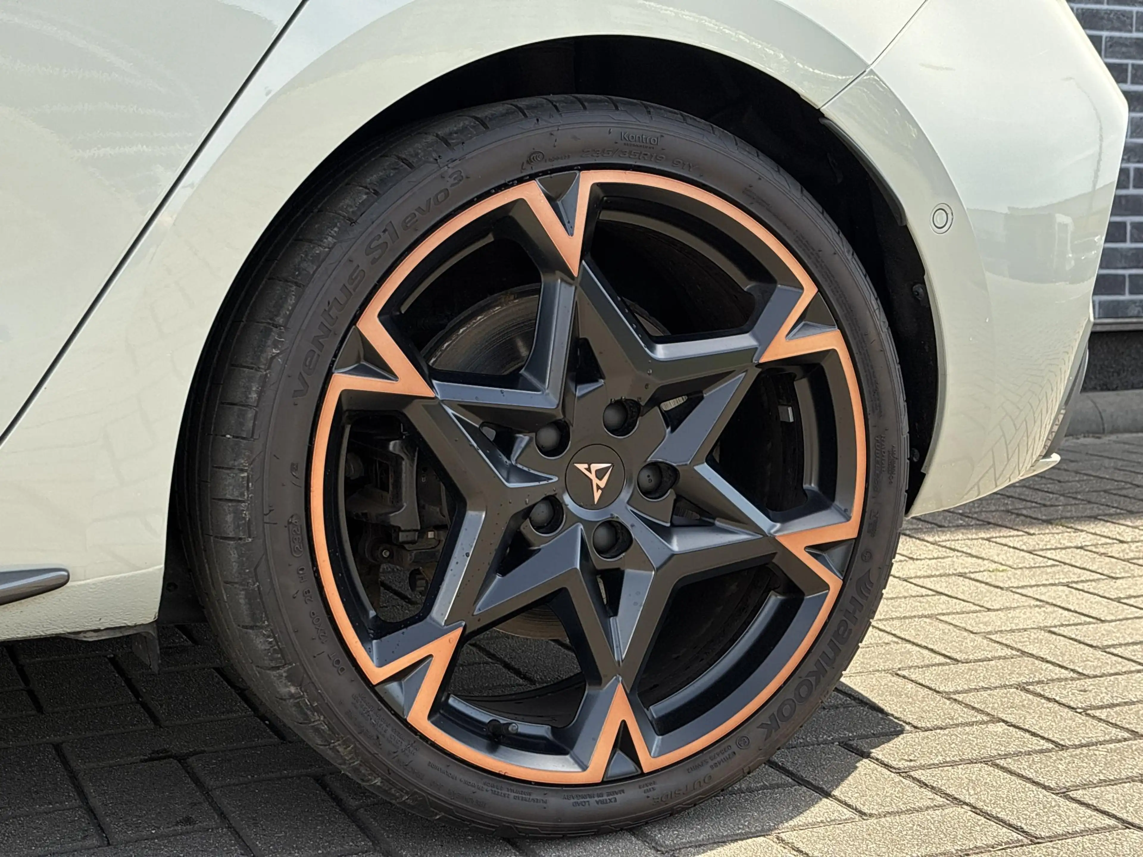 CUPRA Leon 1.5 TSI e-Hybrid VZ Extreme | Panoramadak | Achter — photo 11