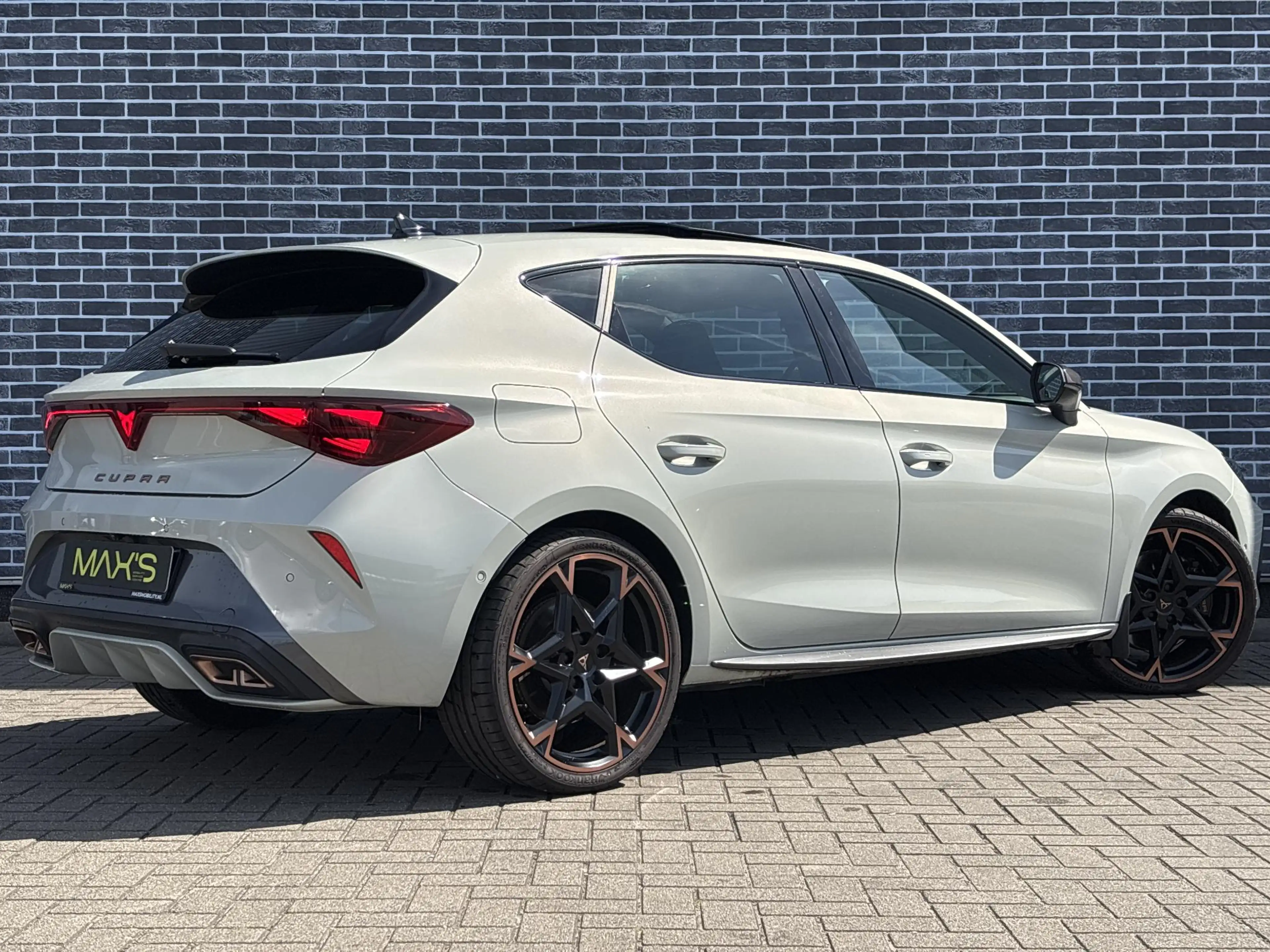 CUPRA Leon 1.5 TSI e-Hybrid VZ Extreme | Panoramadak | Achter — photo 5