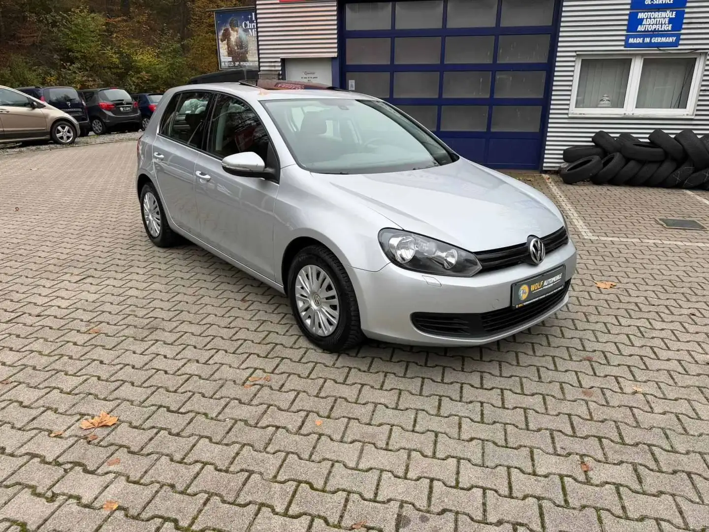 Volkswagen Golf 1.6 Automatik Navi Klima 1 Hand Preis inkl Tüv Gris - 1