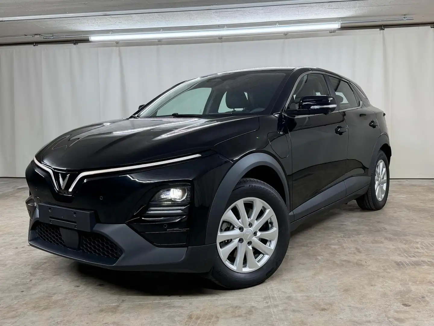VinFast Sonstige VF6 Eco 59,6 kWh Schwarz - 1