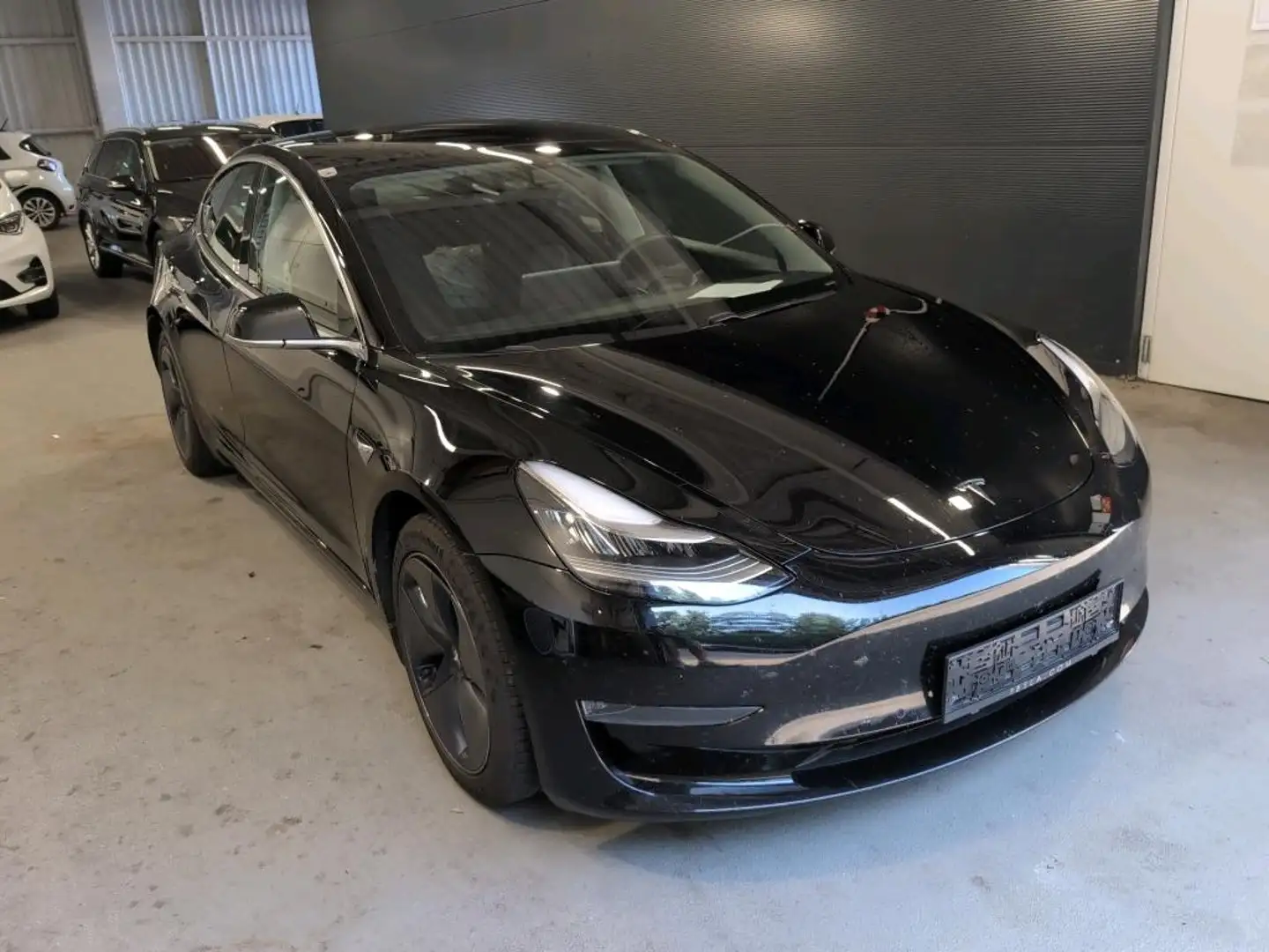 Tesla Model 3 Long Range AWD 75kWh Schwarz - 1