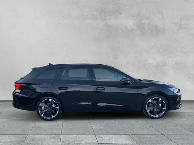 Cupra Leon view 6