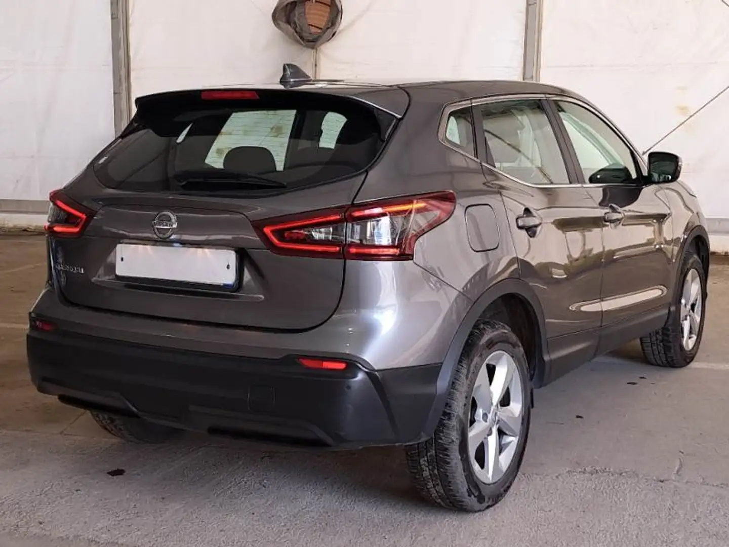 Nissan Qashqai 1.3 DIG-T 140 CV Business Gris - 2