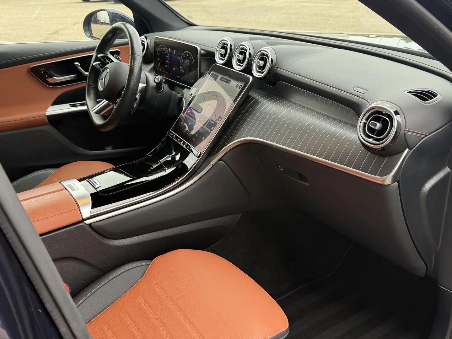 Mercedes-Benz GLC 200 GLC 4MATIC AMG Line Blau - 2
