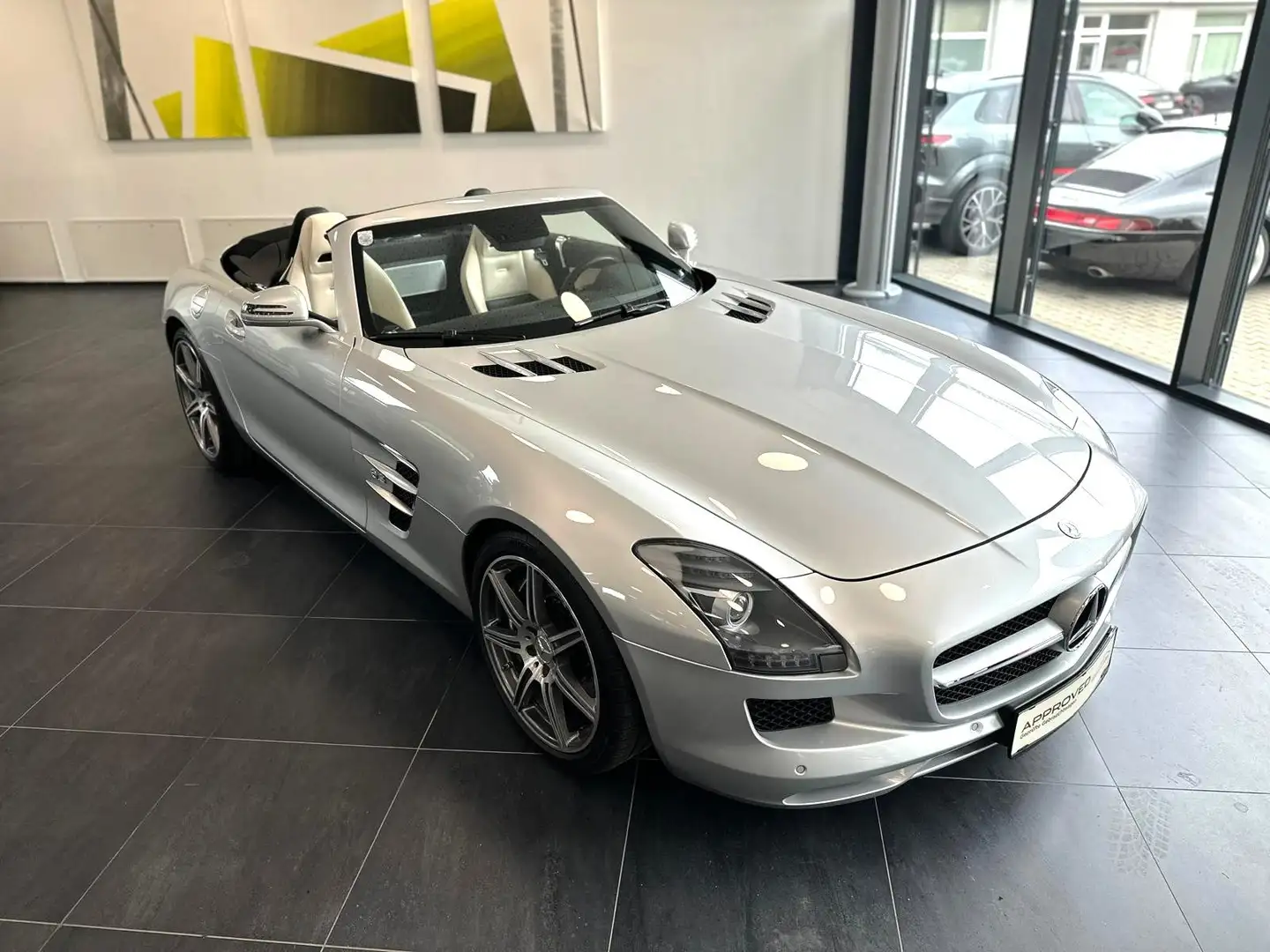 Mercedes-Benz SLS Roadster Grau - 1