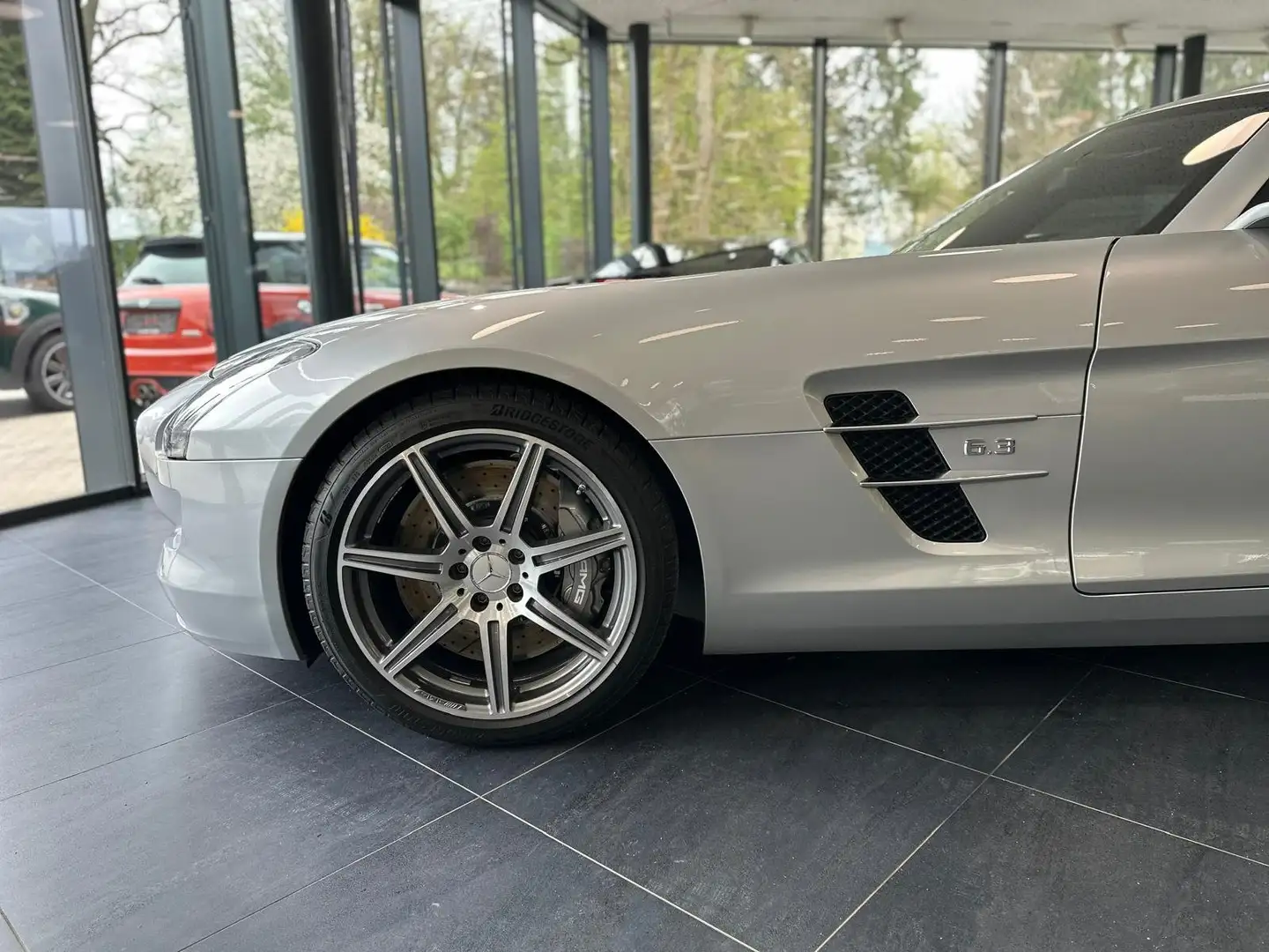 Mercedes-Benz SLS Roadster Grau - 2