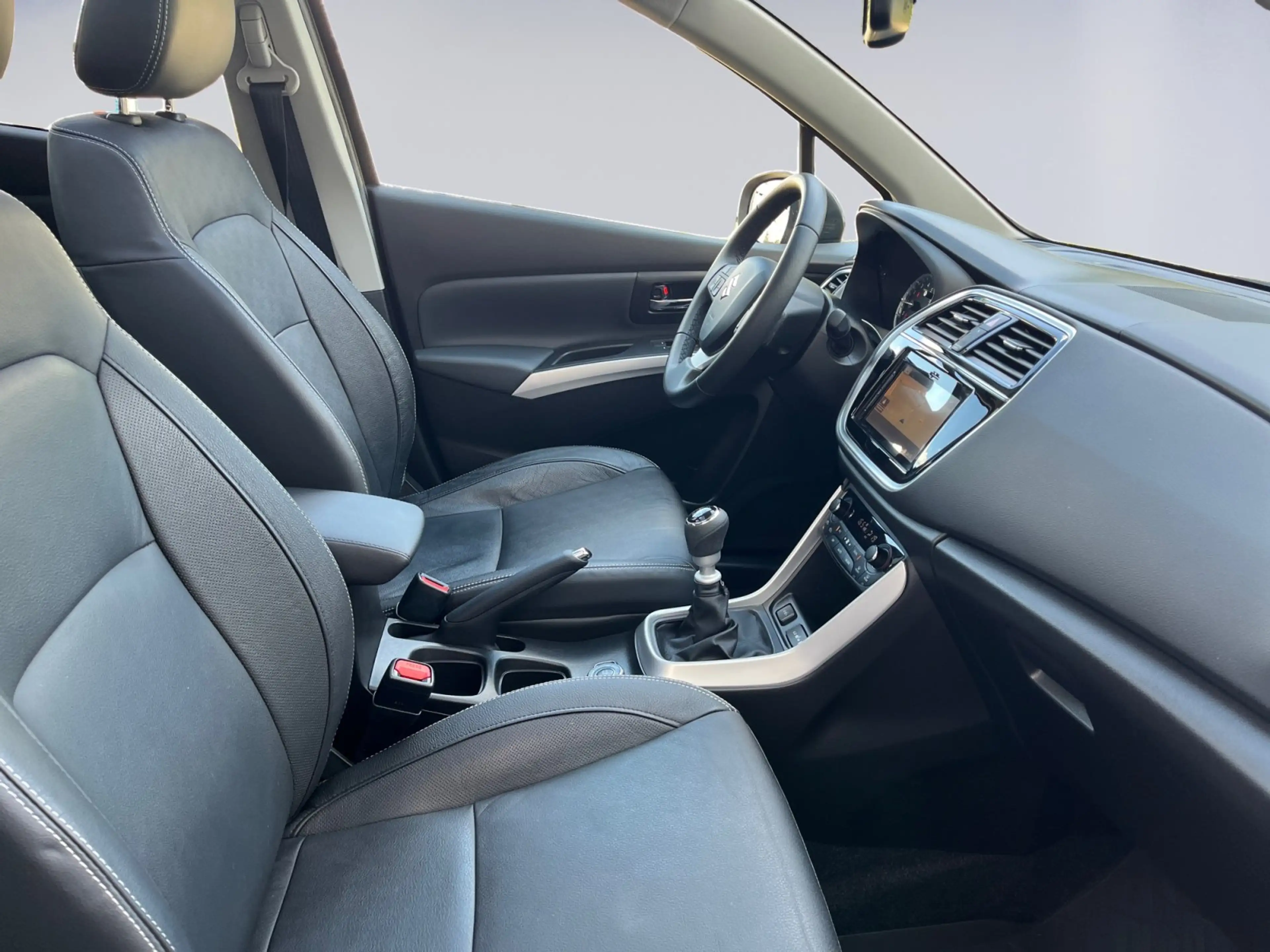 Suzuki SX4 S-Cross (SX4) S-Cross 1.4 Comfort+ 4WD Schiebedach+Navi+Le — photo 12