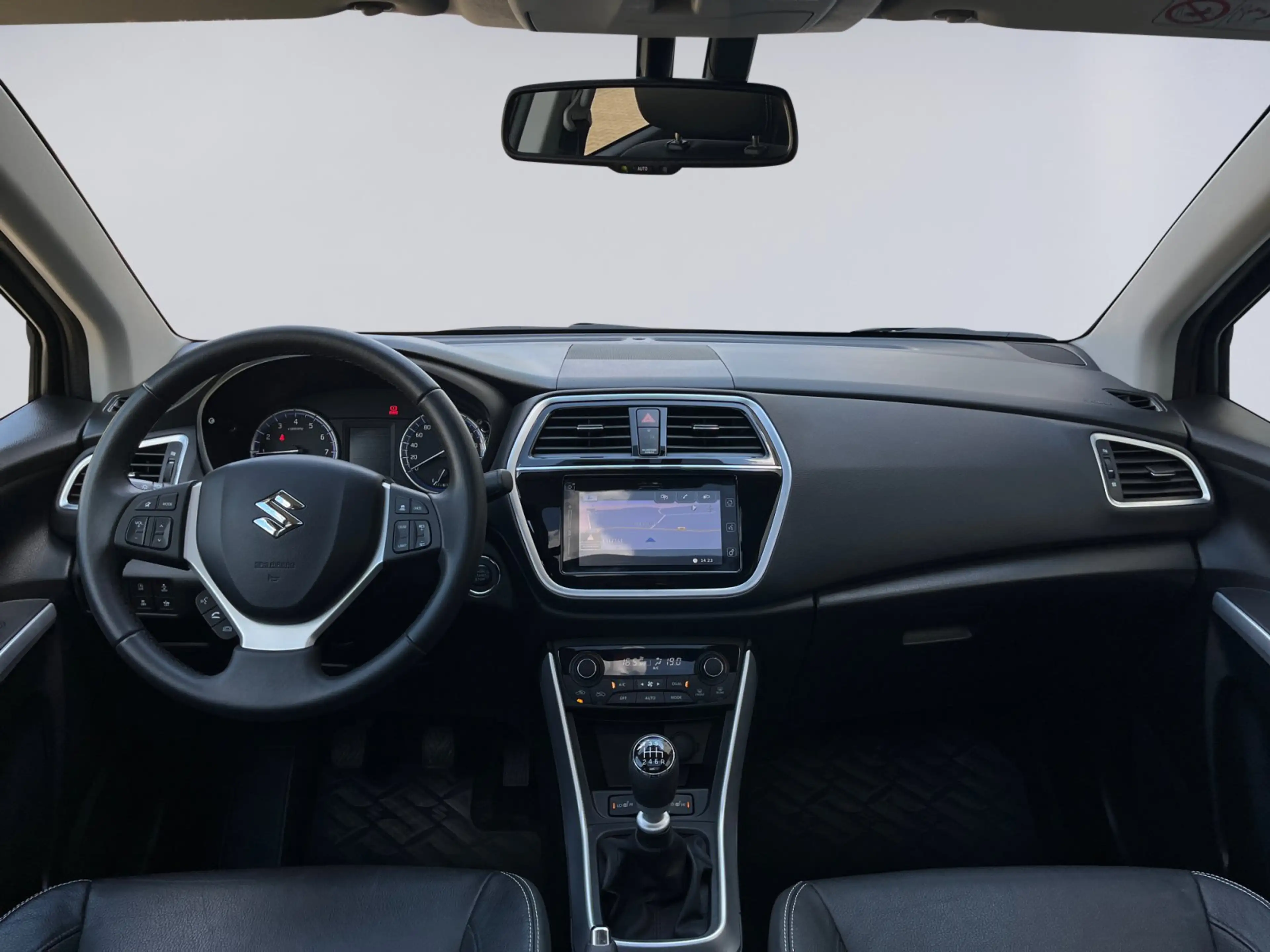 Suzuki SX4 S-Cross (SX4) S-Cross 1.4 Comfort+ 4WD Schiebedach+Navi+Le — photo 6