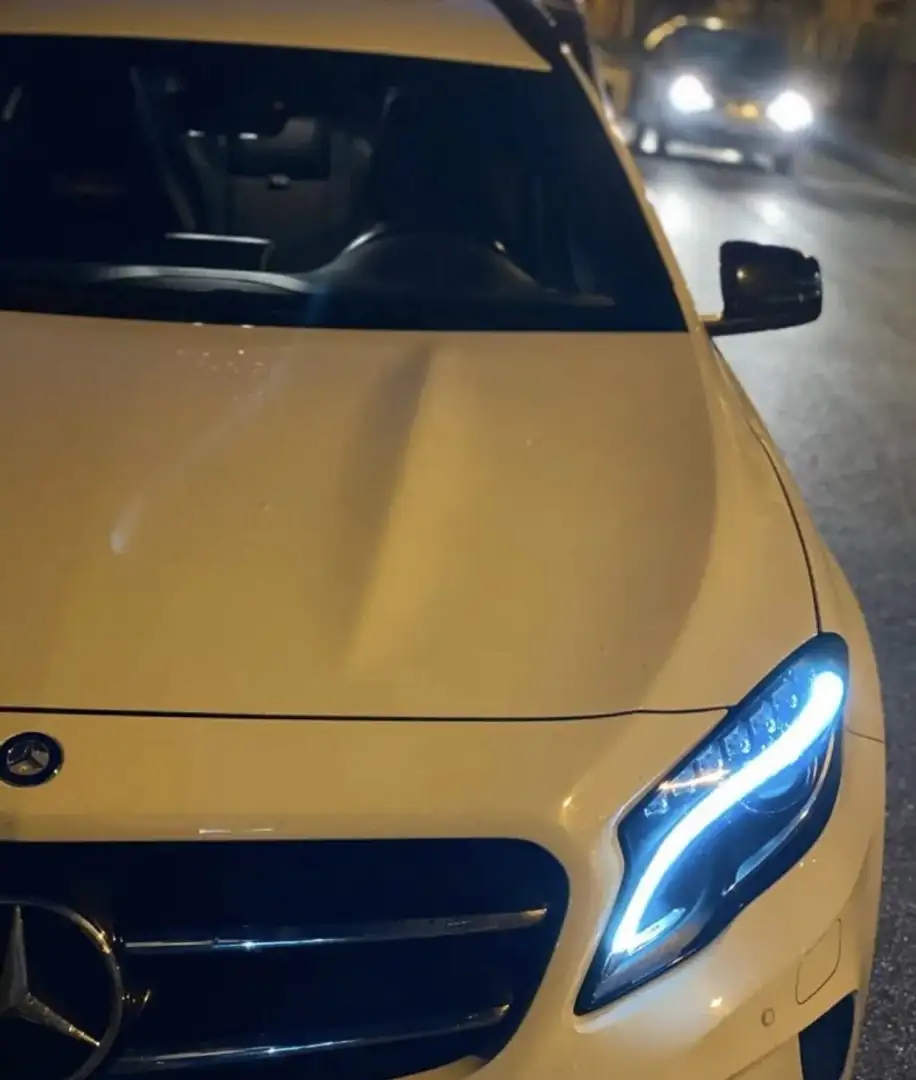 Mercedes-Benz GLA 200 d (cdi) Sport auto - 1