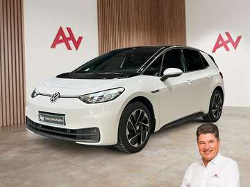 Active Pro Performance 62kWh ** Keyless | ACC |...