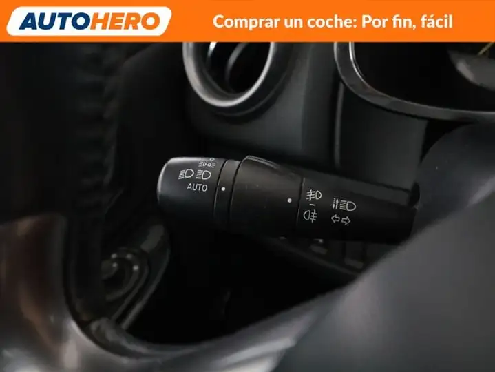 Renault Clio 2015, foto 28