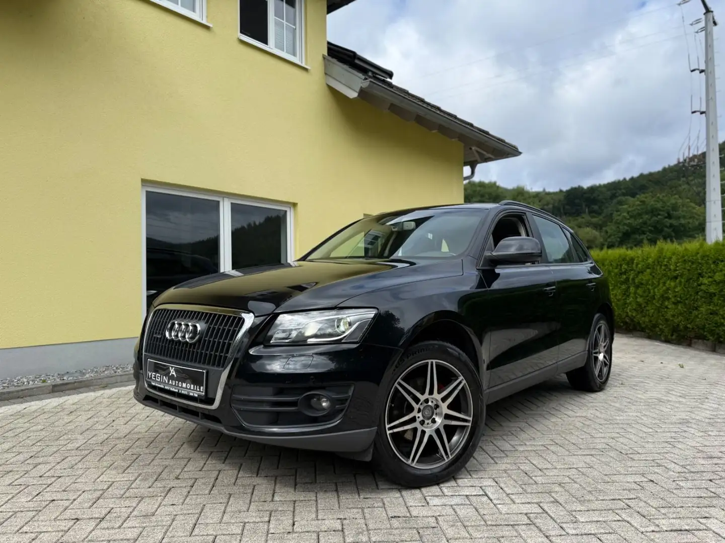 Audi Q5 2.0 TFSI  quattro Klima-AHK-Tempomat-Xenon Negru - 2