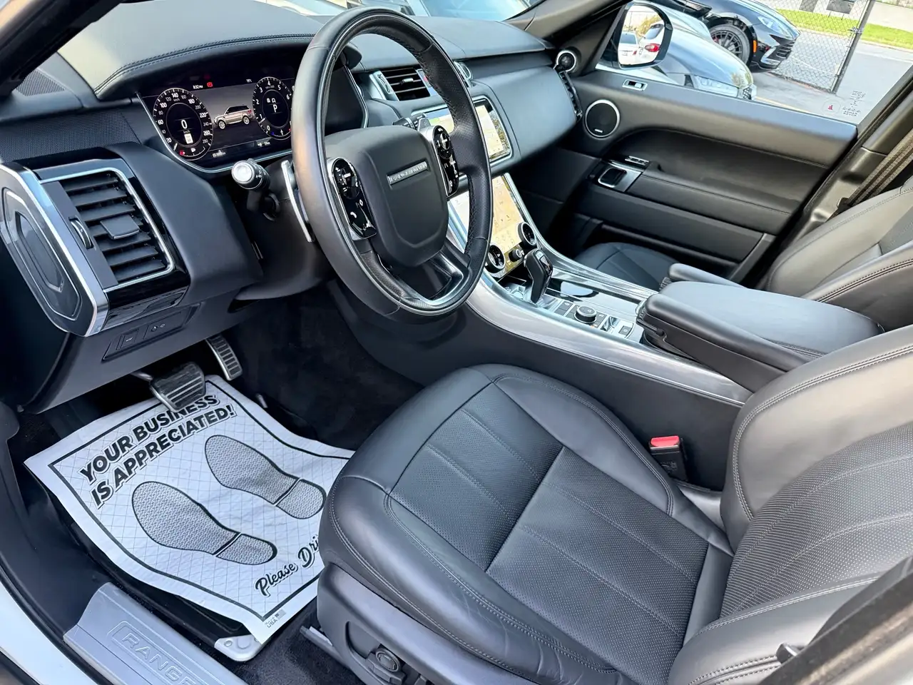 Land Rover Range Rover Sport снимка Land Rover Range Rover Sport