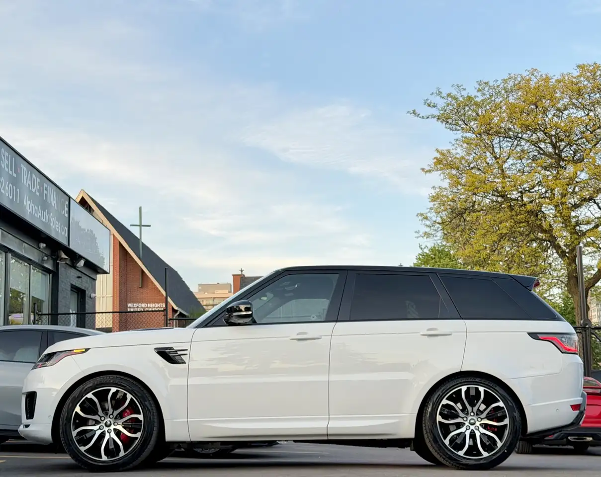 Land Rover Range Rover Sport снимка Land Rover Range Rover Sport