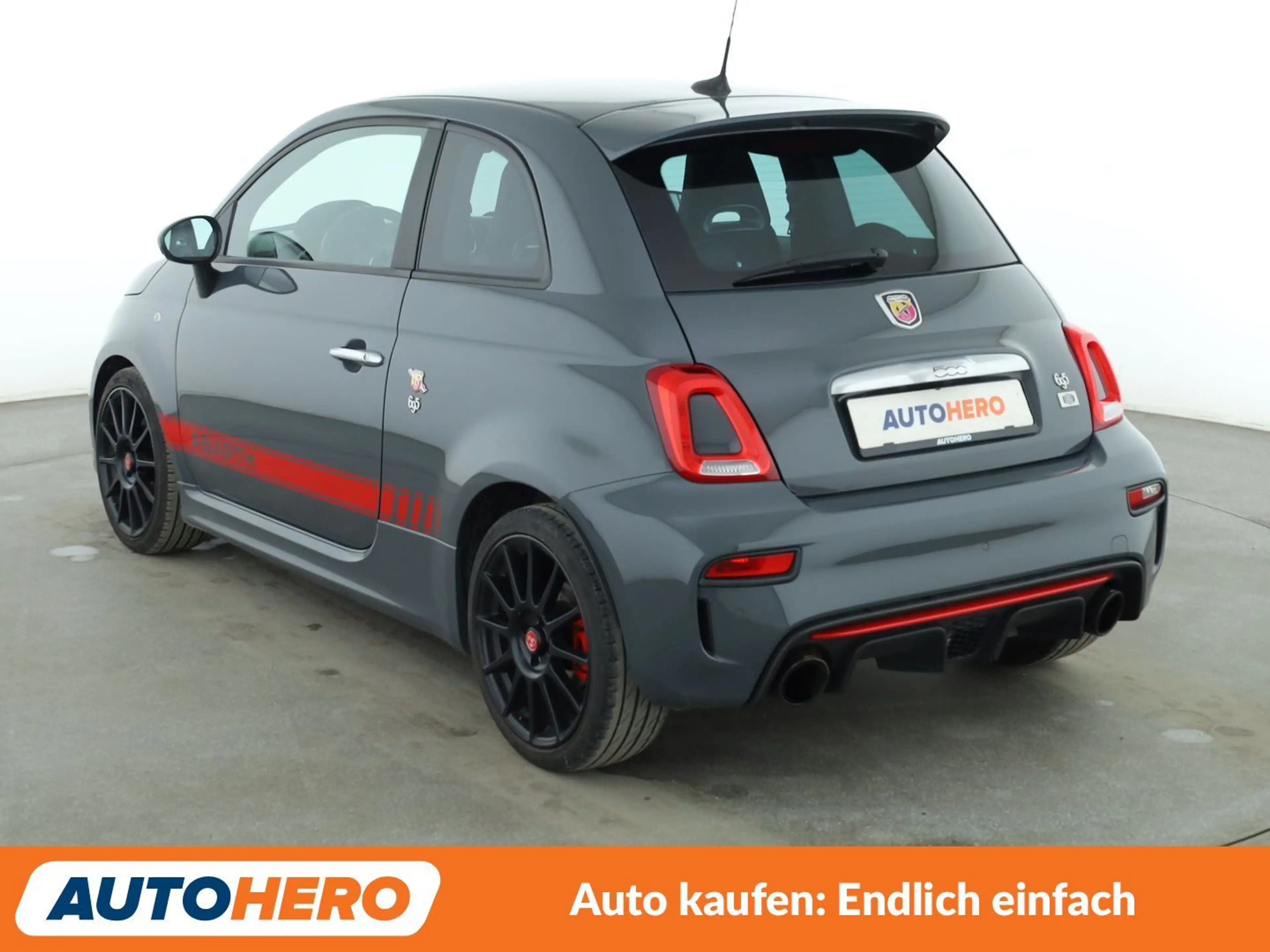 Abarth 695 1.4 Turbo XSR Yamaha Limited Edition *NAVI*PDC* — photo 4