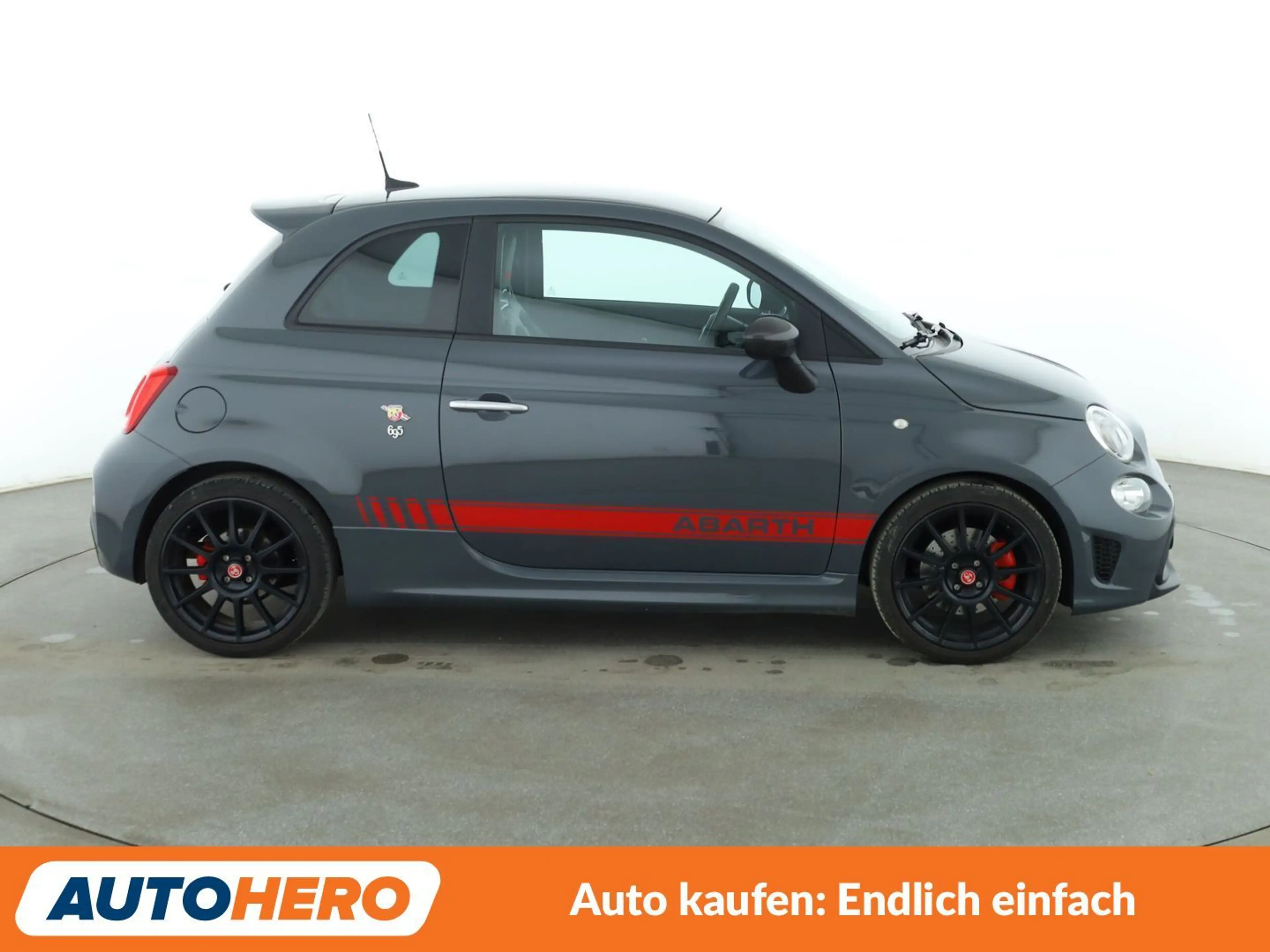 Abarth 695 1.4 Turbo XSR Yamaha Limited Edition *NAVI*PDC* — photo 7