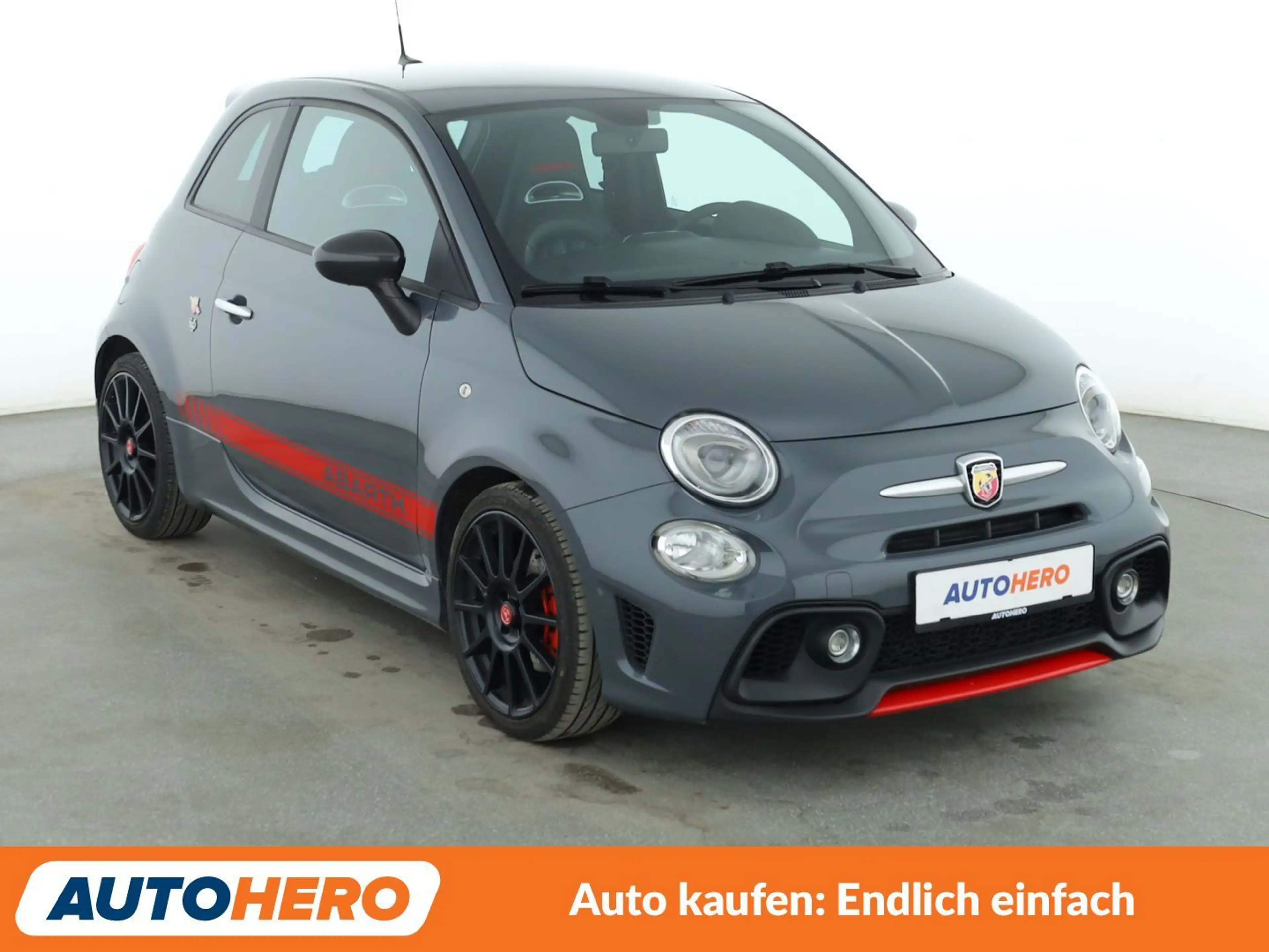 Abarth 695 1.4 Turbo XSR Yamaha Limited Edition *NAVI*PDC* — photo 8