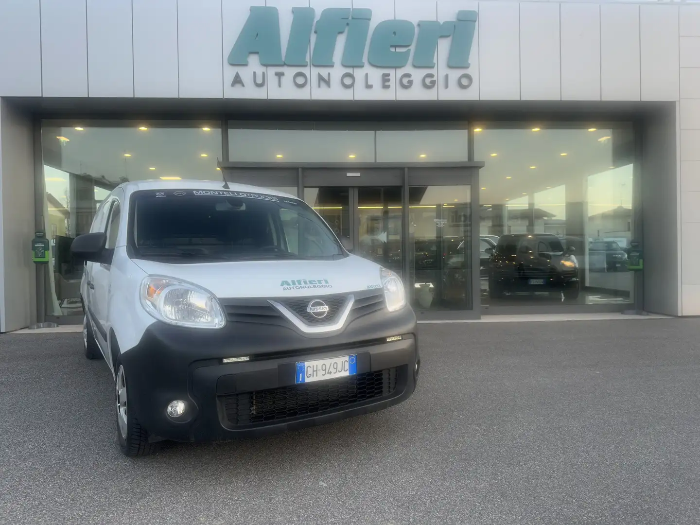 Nissan NV250 1.5dci Furg L2 115cv E6D Temp 2000x1400x1200kg707 Blanco - 1