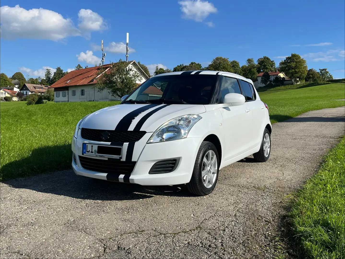 Suzuki Swift Swift 1.2 4x4 Club Weiß - 1