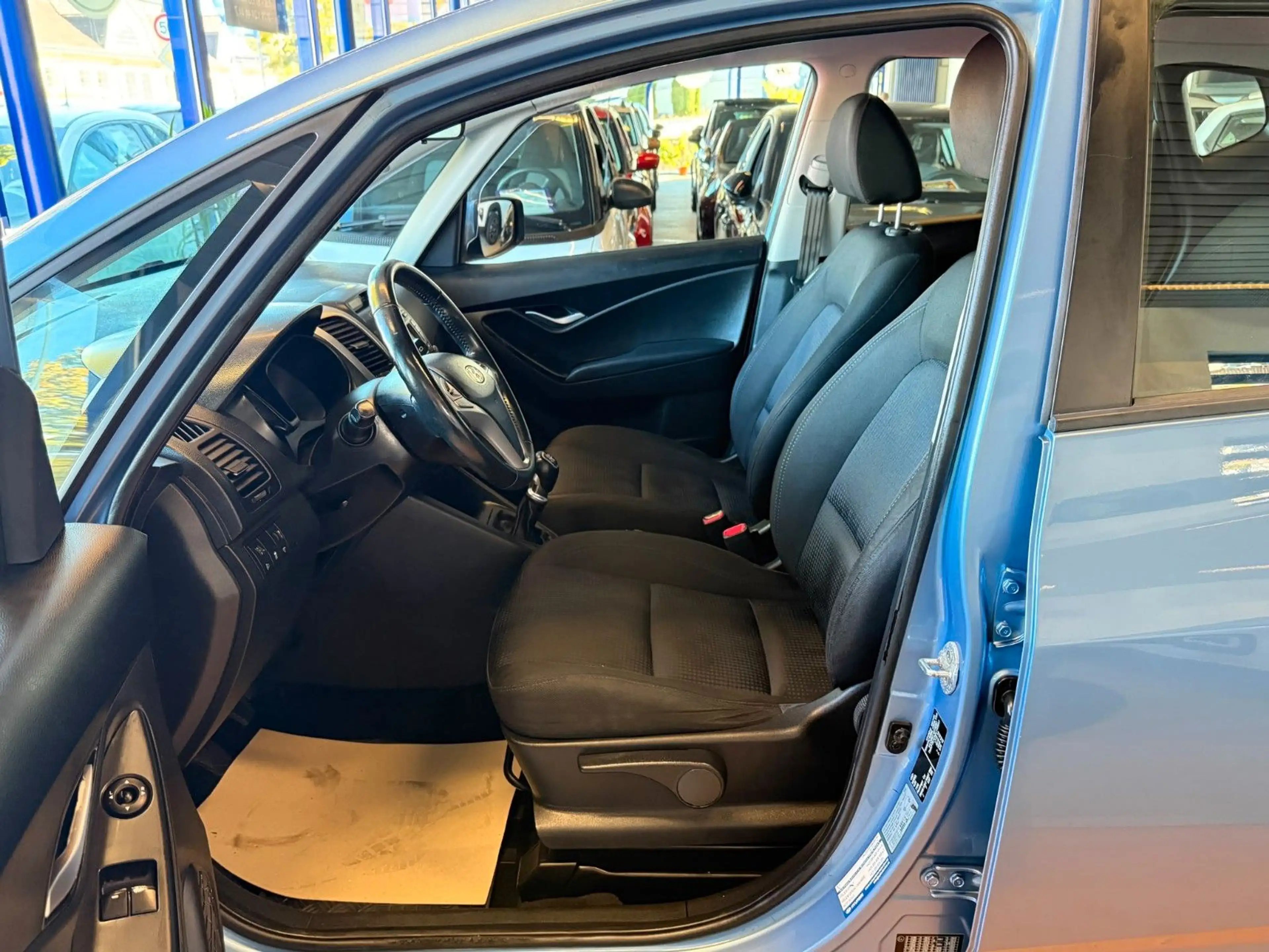 Hyundai iX20 Classic Klimaanlage / PDC — photo 9