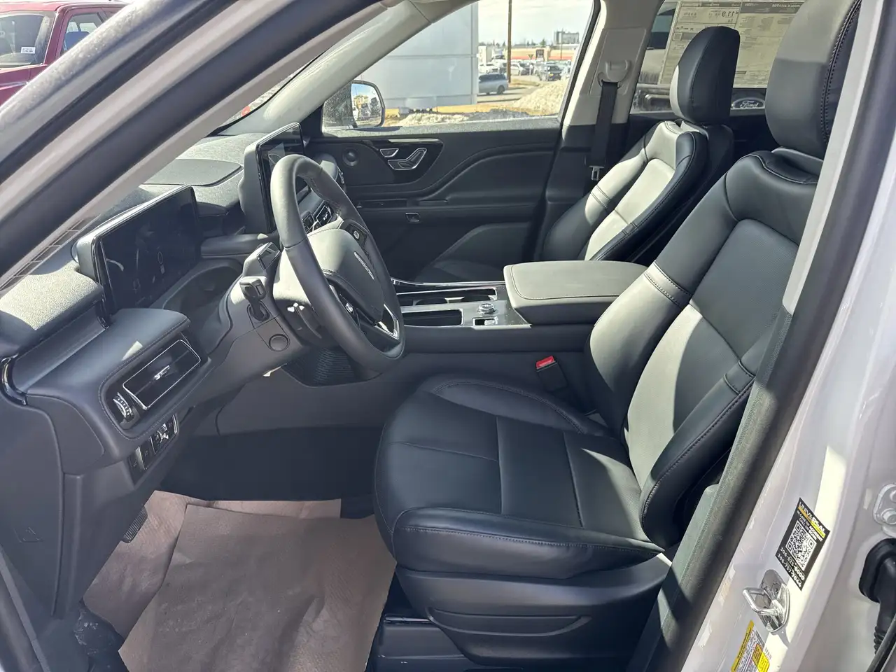 Lincoln Aviator снимка Lincoln Aviator