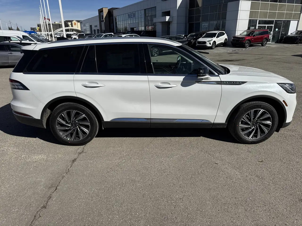 Lincoln Aviator снимка Lincoln Aviator