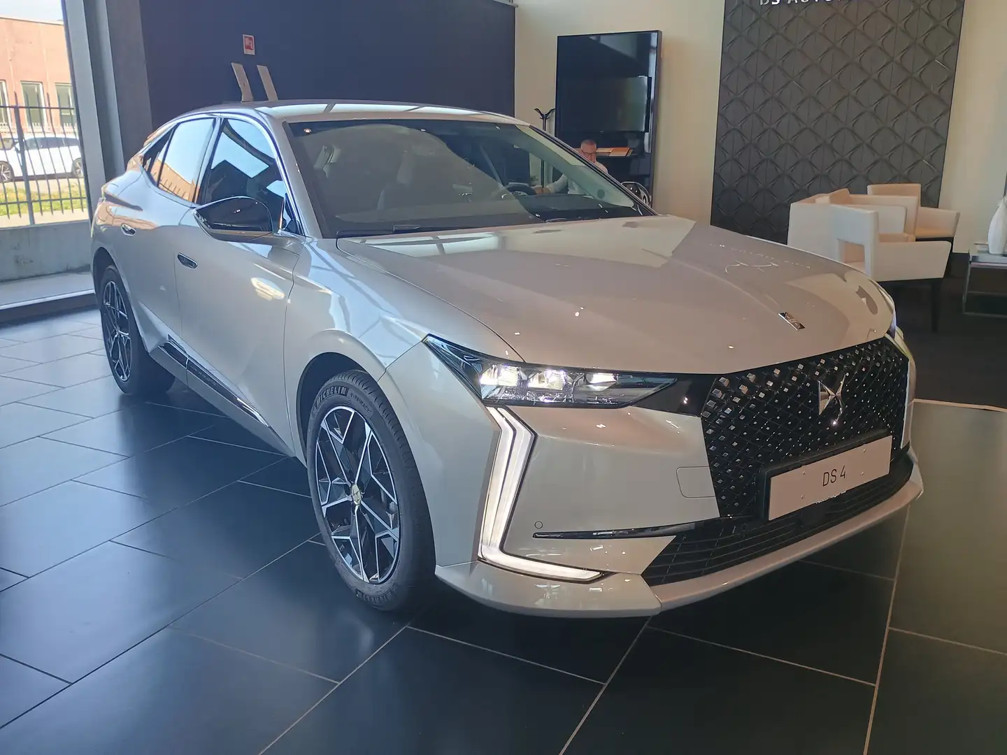 DS Automobiles DS 4 1.5 BlueHDi 130cv EAT8 EDITION FRANCE KM ZERO Grigio - 1