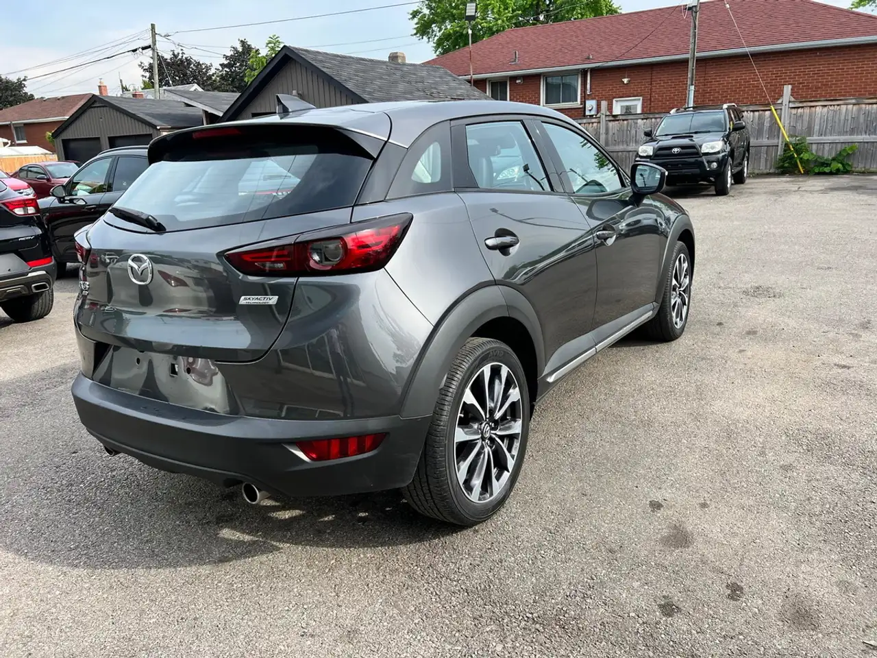Mazda CX-3 снимка Mazda CX-3