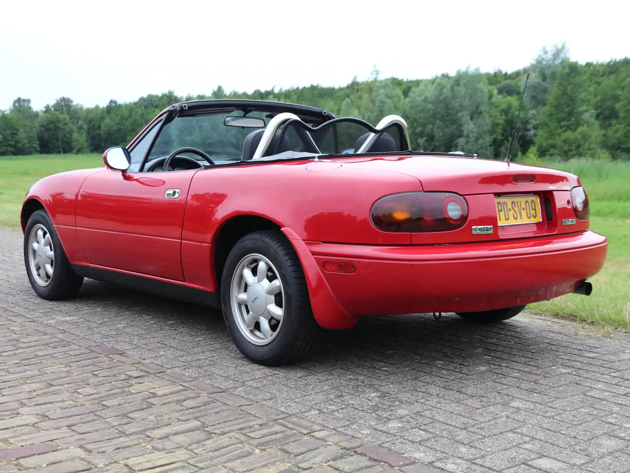Mazda MX-5 Miata 1.6 - Leder - Front lip - 18.2 - roll bar - Spaghetti -, foto 2