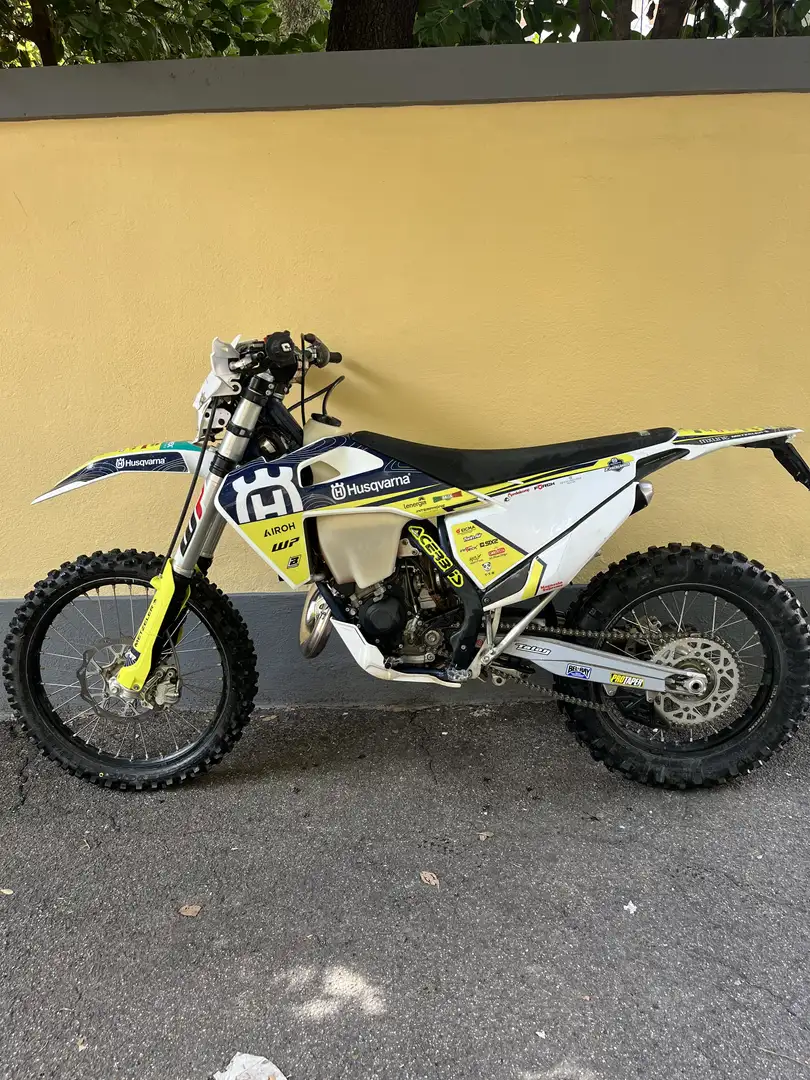 Husqvarna TC 125 ultimo anno a carburatore tripla omologazione - 1