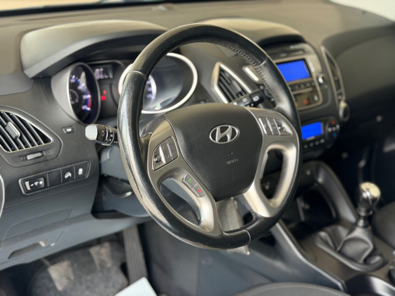 Hyundai iX35 5 Star Edition 2WD AHK — photo 11